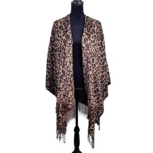 NWT Croft & Barrow Leopard Print Reversible Shawl